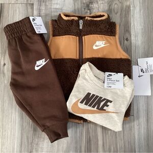 Nike baby boys vest set size 12 months(NWT) ~PRICE IS FIRM, NO OFFERS~